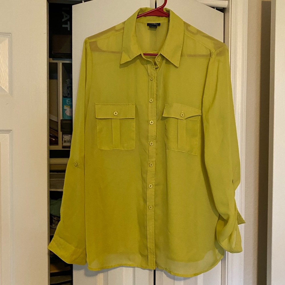 😍 Final Price! Sheer yellow blouse